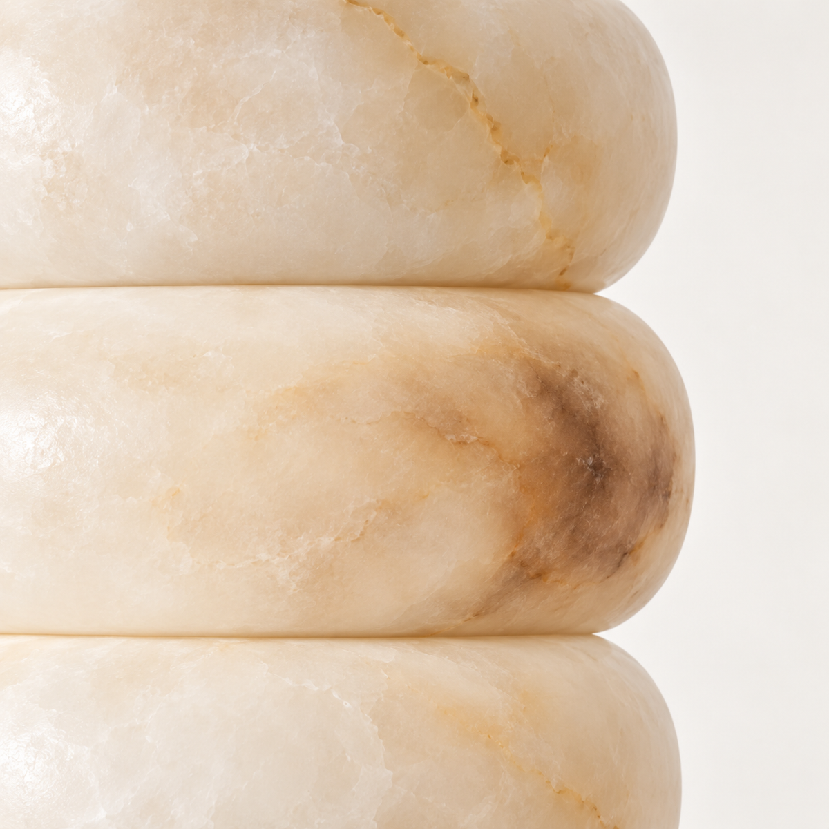 Dorica Alabaster Column Pendant Light, studio photo
